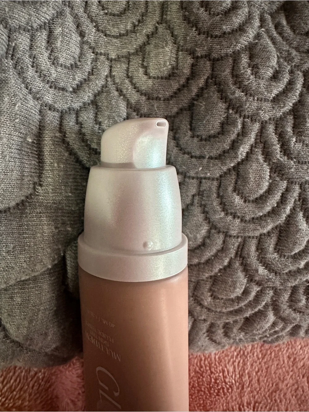 ✨ Huda Beauty GloWish MultiDew Skin Tint 04 Light Medium Vegan 1.35 🤍
